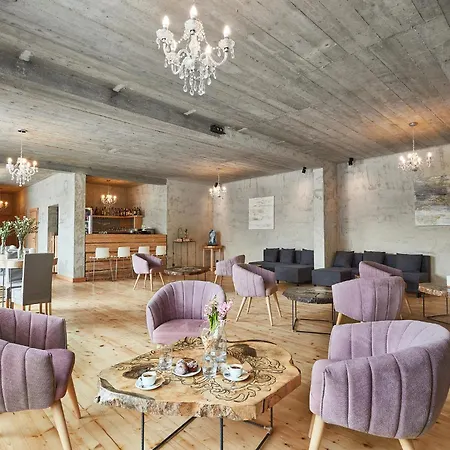 Noname I فيلة Łapsze Niżne